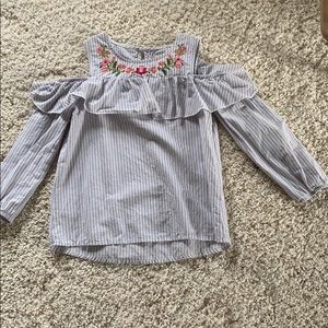 an affordable and pretty blouse for young girls